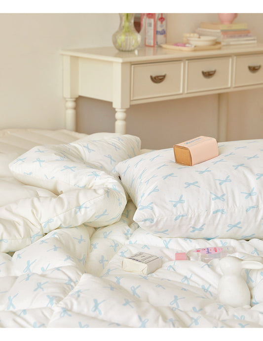 Hug Me Dust-Free Comforter (4 Seasons)