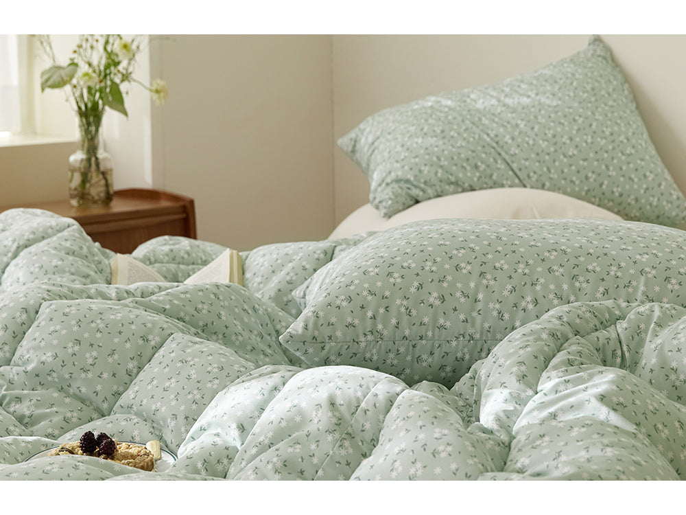 Hug Me Dust-Free Comforter (4 Seasons)