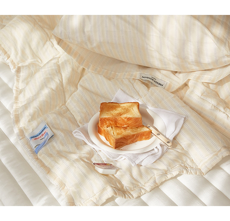 French Mansion CelluoSilk-Cool Comforter