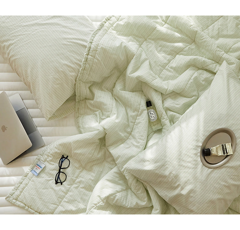 French Mansion CelluoSilk-Cool Comforter