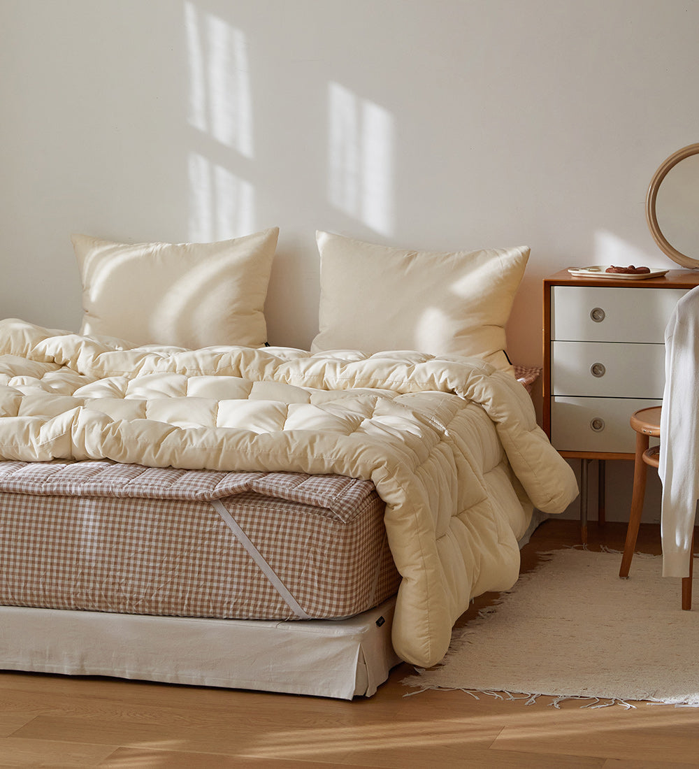 Stay Dust-Free Comforter (4 Seasons)