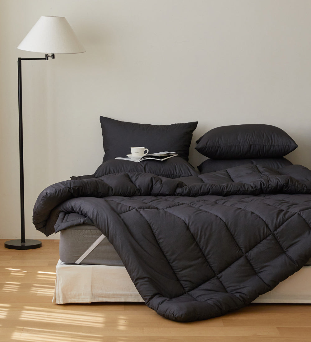 Stay Dust-Free Comforter (4 Seasons)