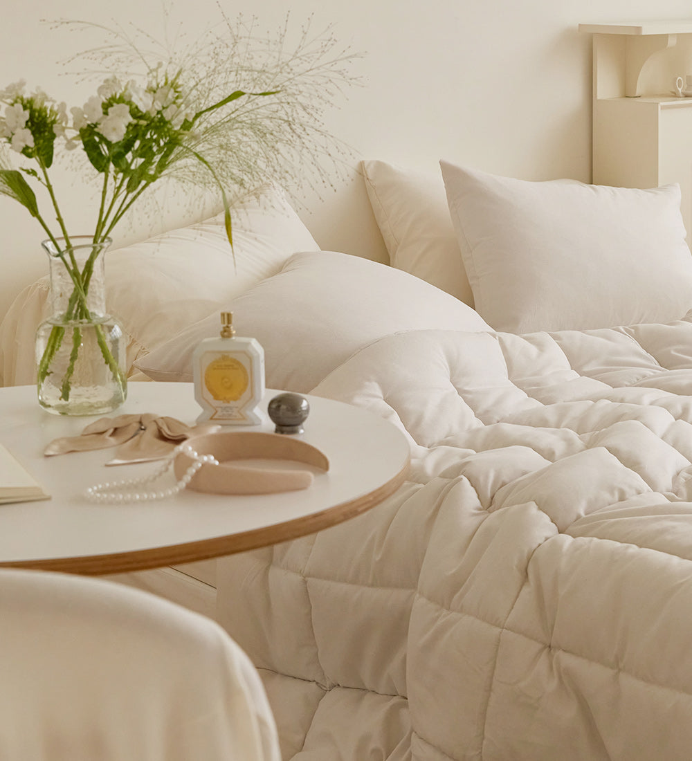Stay Dust-Free Comforter (4 Seasons)