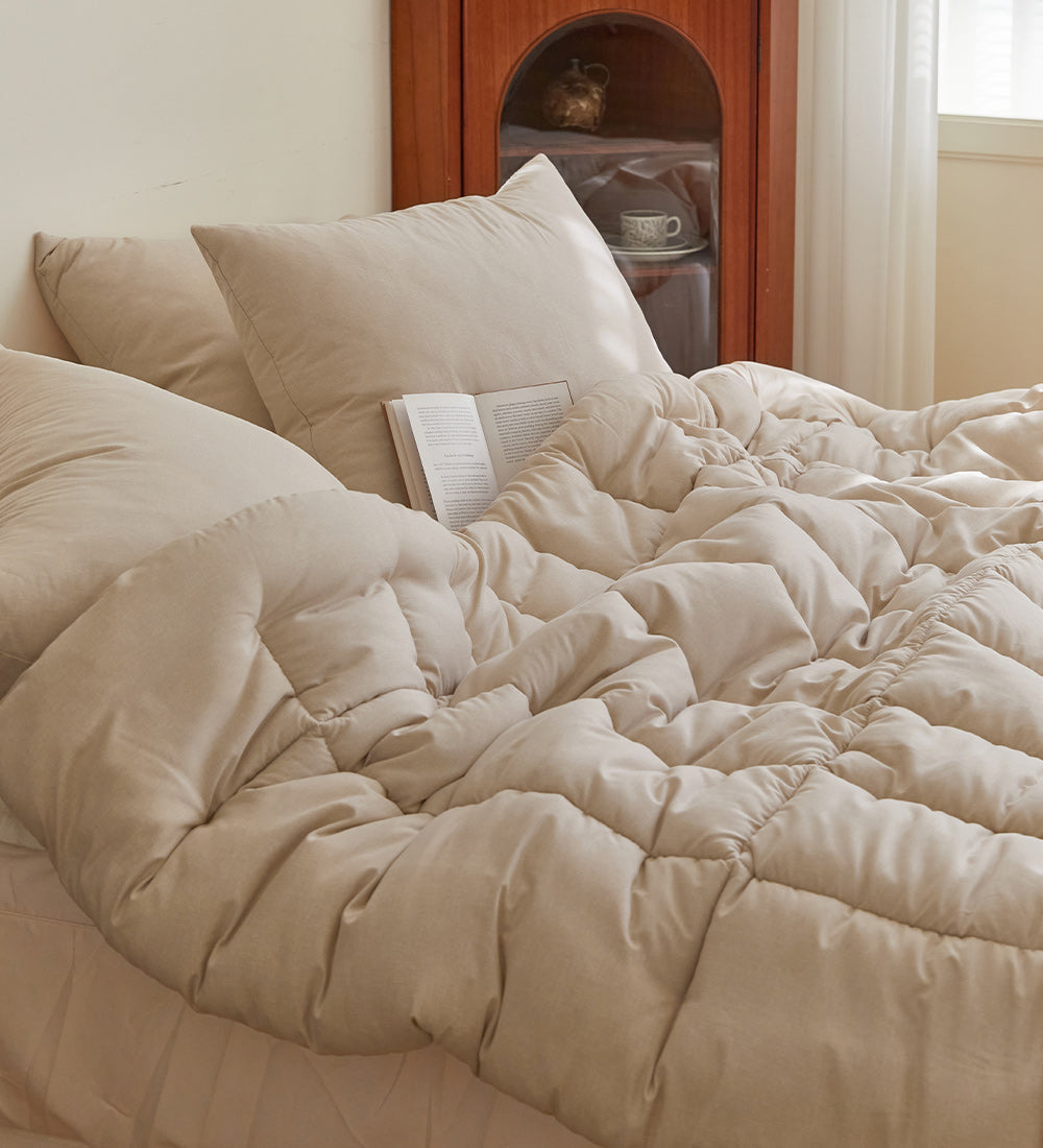 Stay Dust-Free Comforter (4 Seasons)